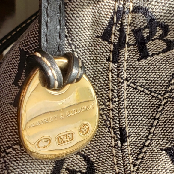 Dooney Bourke Hobo - Picture 13 of 16